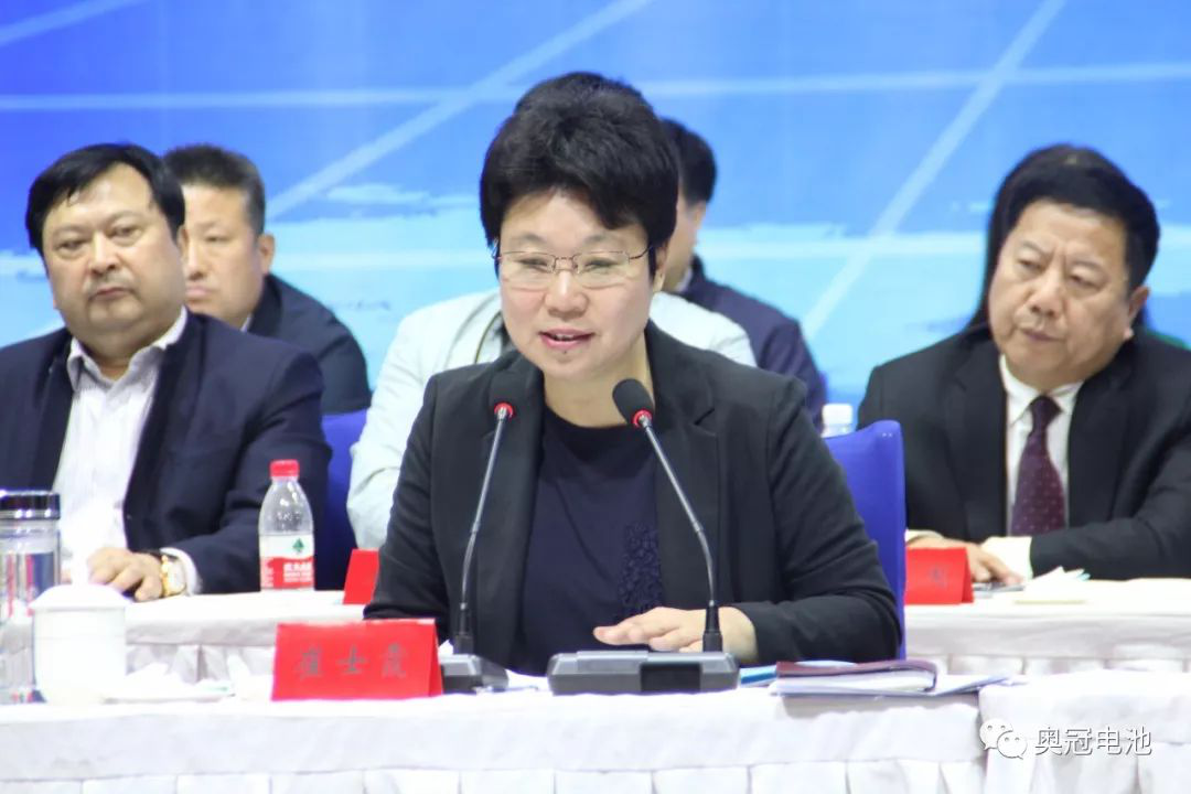 助力民企高質(zhì)量發(fā)展暨衡水市工商聯(lián)五屆二次執(zhí)委會(huì)議在奧冠隆重召開(kāi)