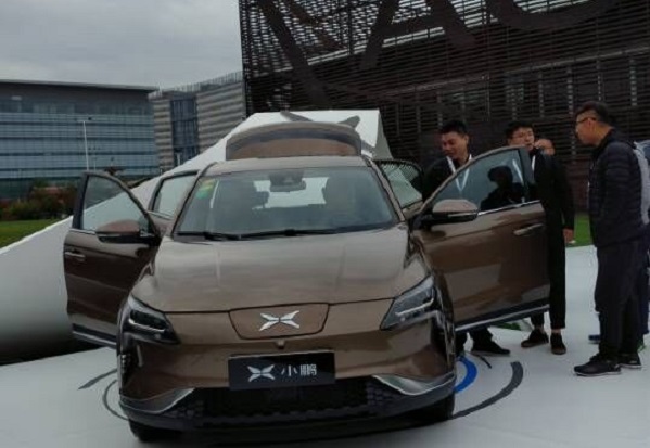 小鵬汽車G3正式發(fā)布 補(bǔ)貼前預(yù)售20萬-28萬元