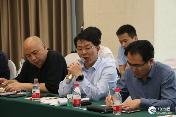 鋰電“達沃斯”論壇組委會/電池百人會/中關村新型電池技術創新聯盟秘書長、電池網創始人/董事長于清教