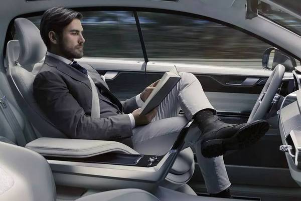 平臺選擇與車企結合 無人駕駛汽車正在大批駛來