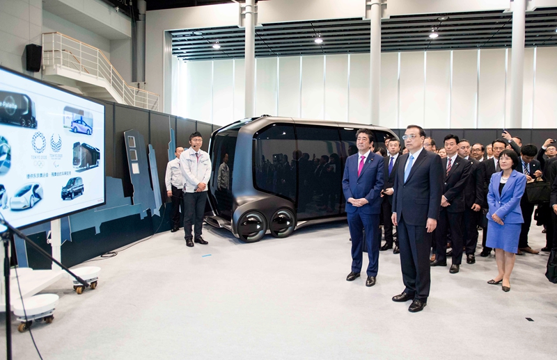 1526257894216754.jpg李克強總理參觀豐田汽車廠區(qū)釋放什么信號？