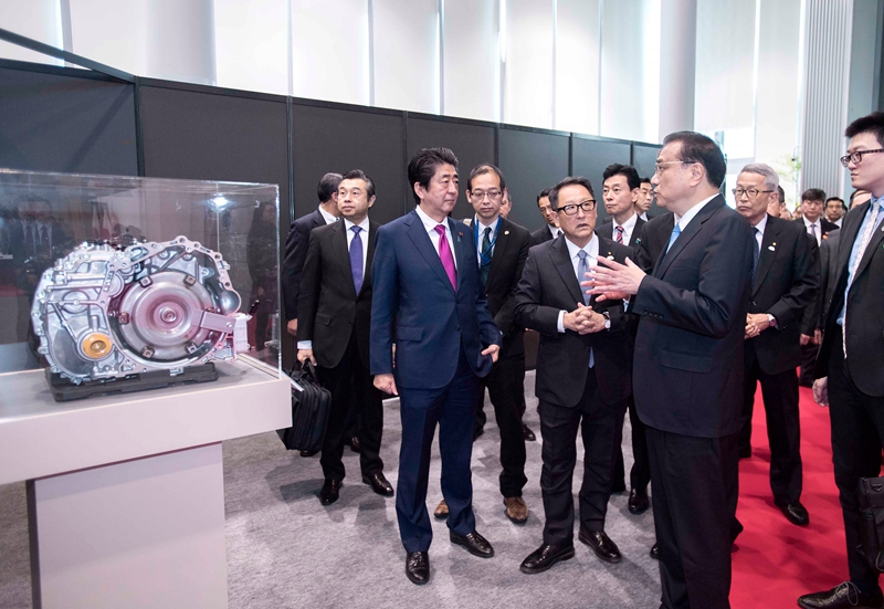 李克強總理參觀豐田汽車廠區(qū)釋放什么信號？