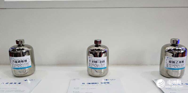 多氟多自主創(chuàng)新的新技術(shù)、新材料亮相CIBF 2018國(guó)際電池展