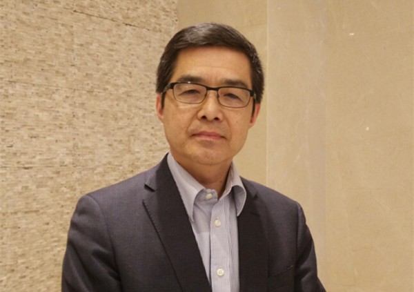 歐陽(yáng)明高：新能源汽車路線動(dòng)搖還是堅(jiān)守？