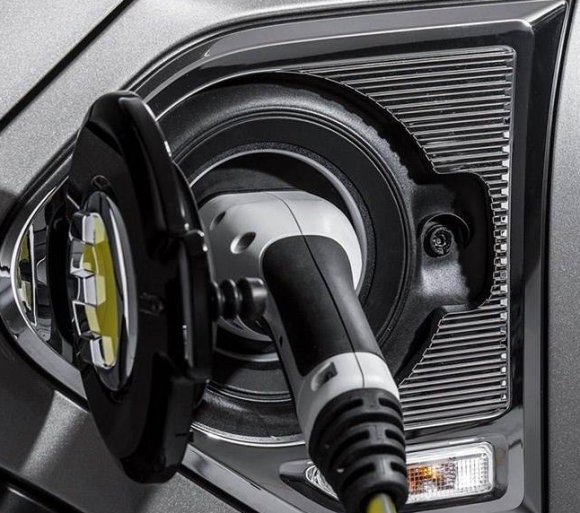 插電混動要涼涼？PHEV出局產業投資名單