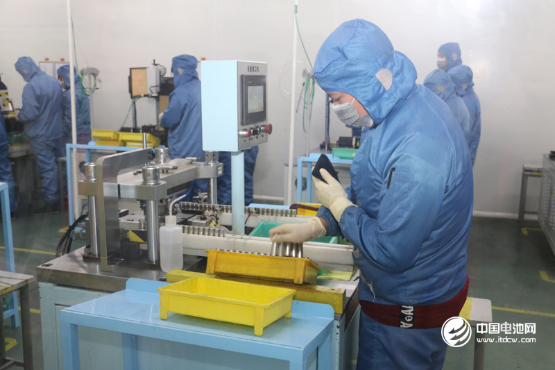 動力電池行業(yè)淘汰賽進(jìn)入下半場：集中度提升 中小企業(yè)遇窘 