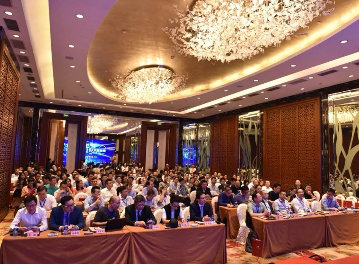 中國銀行業(yè)協(xié)會首席經(jīng)濟學家巴曙松發(fā)表演講