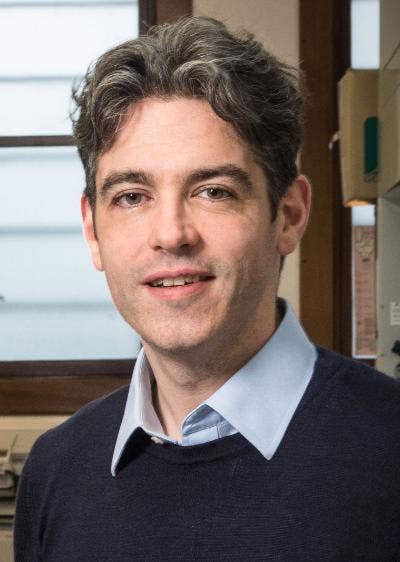 新型混合液流電池系統將可同時為電動汽車和氫燃料汽車補給能源