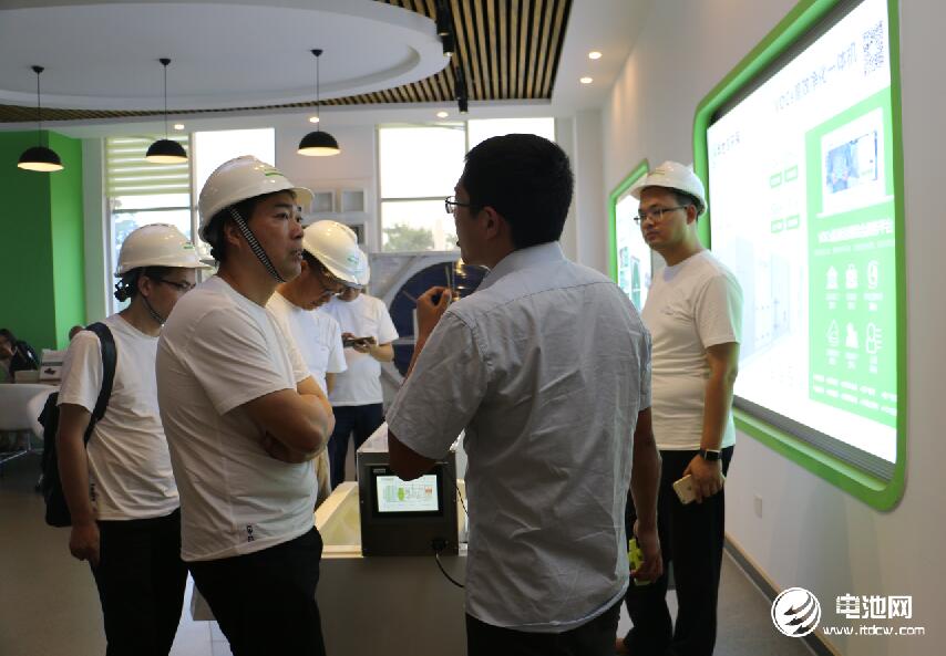 電池百人會企業家一行參觀考察青島華世潔環保科技有限公司