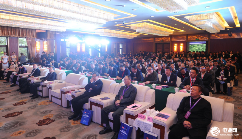 2018重慶市鋰電產(chǎn)業(yè)發(fā)展資本峰會(huì)現(xiàn)場