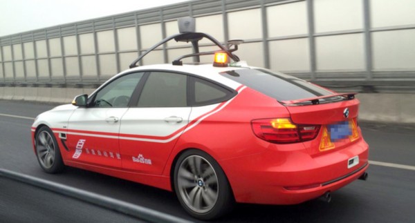 李彥宏稱無人駕駛汽車后年將量產(chǎn) 業(yè)內(nèi)稱能否落地取決5G商用