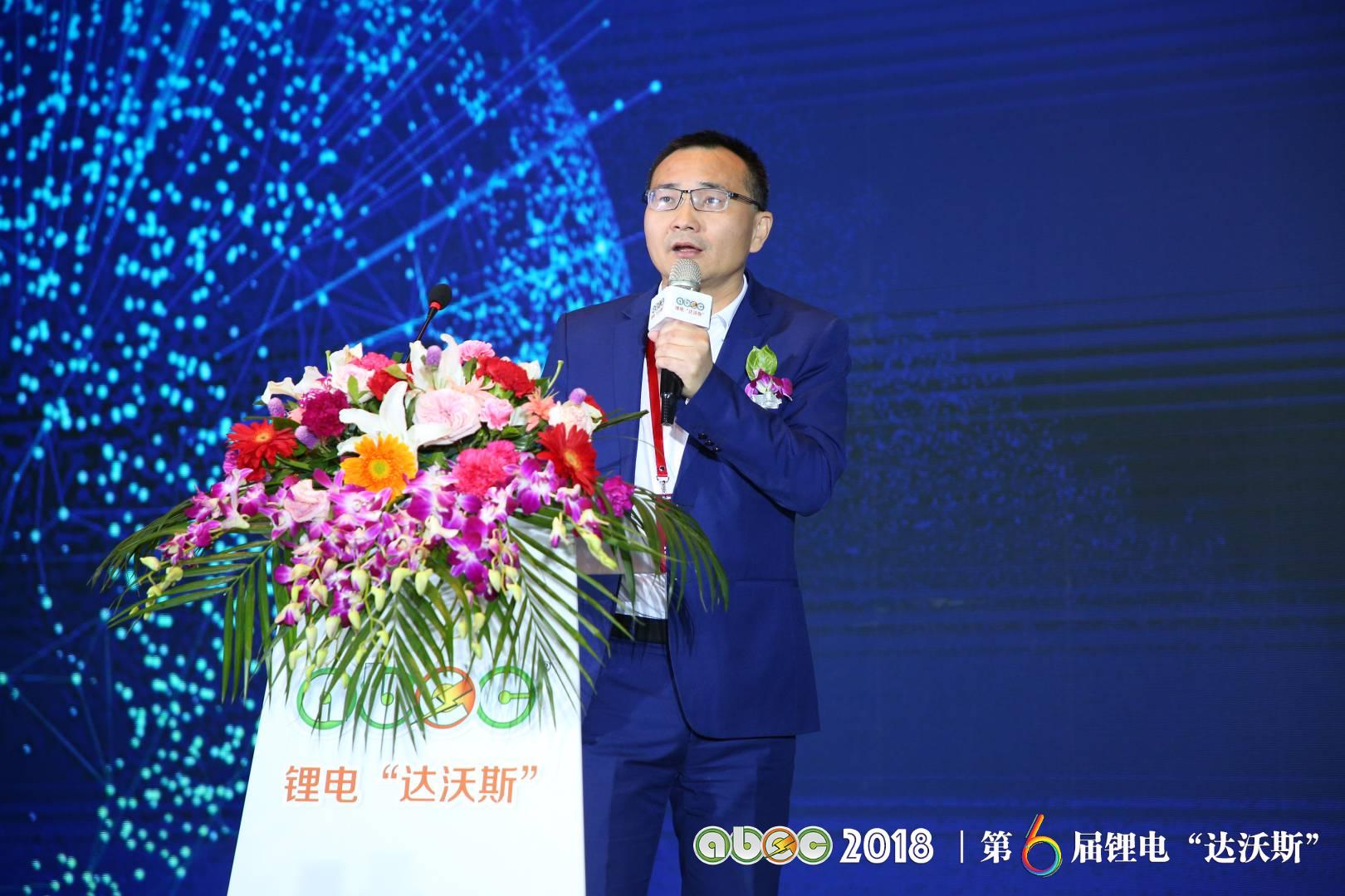 新特電動汽車工業(yè)有限公司智能互聯(lián)中心總經(jīng)理肖華東