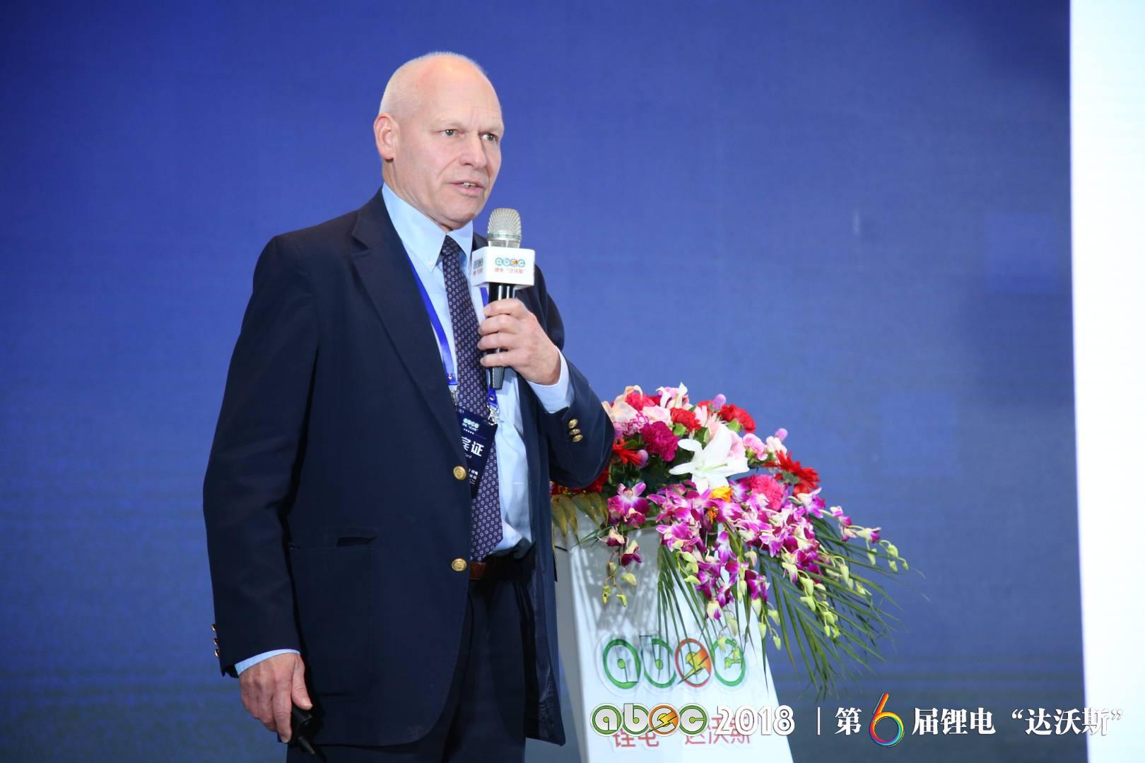 美國錳業(yè)公司高級顧問保羅B·曼森