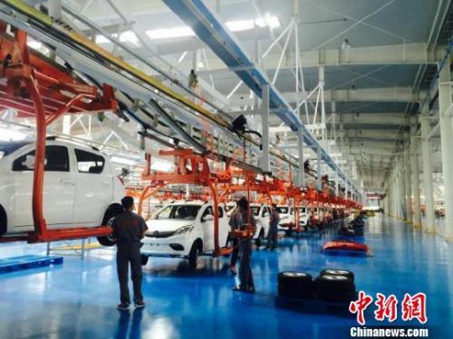 資料圖：新能源汽車(chē)生產(chǎn)線(xiàn) 梁成功 攝