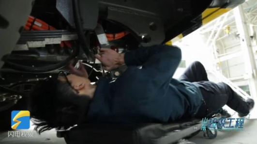 中國重汽“氫”裝上陣 填補中國氫燃料電池車空白