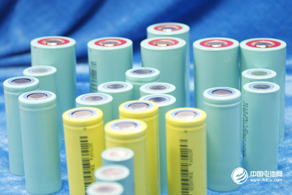 2018年新能源電池行業(yè)十大國內(nèi)新聞：政策轉(zhuǎn)折 巨頭作戰(zhàn)