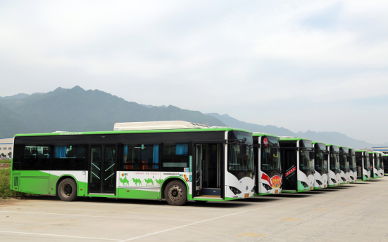 比亞迪純電動公交車為古城西安增添新色彩 比亞迪純電動公交車為古城西安增添新色彩