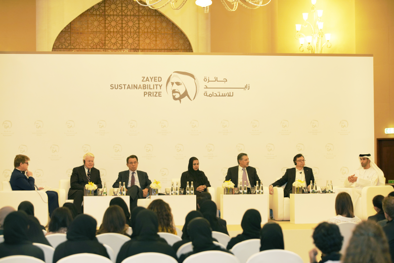 新能源界奧斯卡在阿聯(lián)酋揭曉！比亞迪王傳福擔任評委