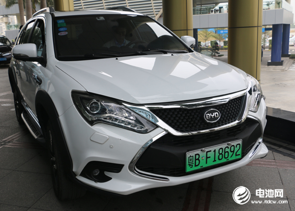 28年來車市首現負增長 新能源汽車發展是方向