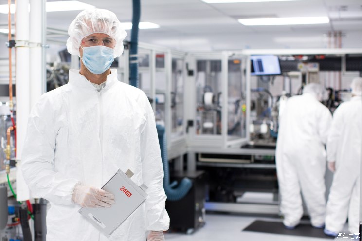 實現(xiàn)商業(yè)化 24M交付高密度半固態(tài)電池