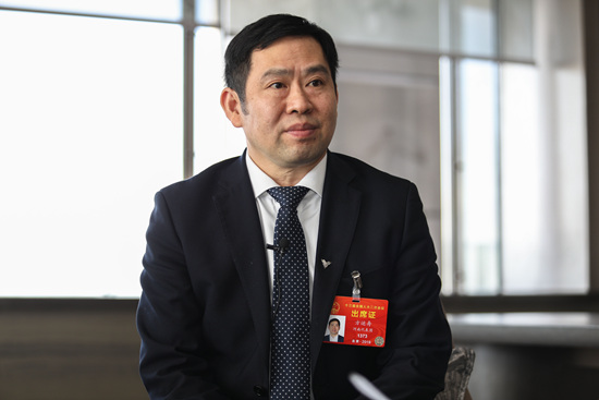 全國人大代表、浙江合眾新能源汽車有限公司董事長方運舟