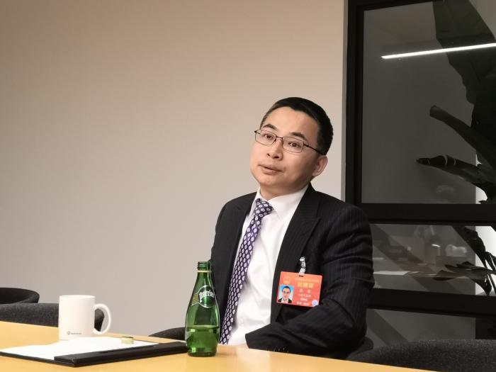 遠(yuǎn)景集團(tuán)CEO張雷：電動(dòng)車(chē)事故頻發(fā) 建議強(qiáng)化電池安全標(biāo)準(zhǔn)