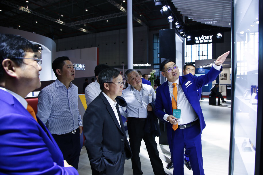 眾多行業(yè)人士對(duì)蜂巢疊片方形電池極為關(guān)注