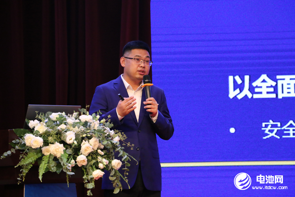 蜂巢能源總經(jīng)理楊紅新