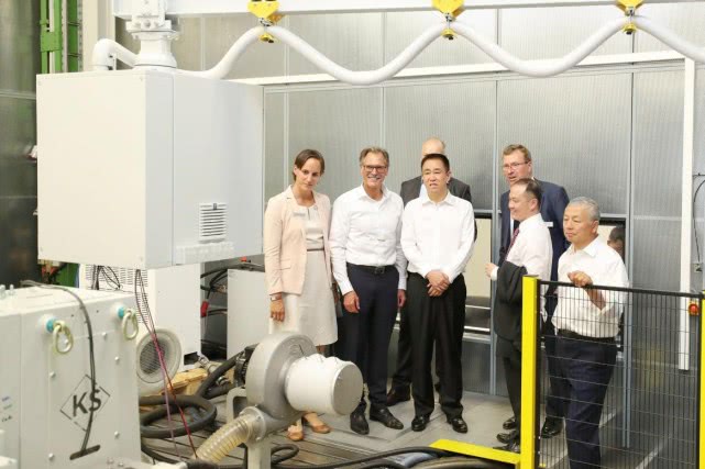 許家印考察德國hofer測試中心