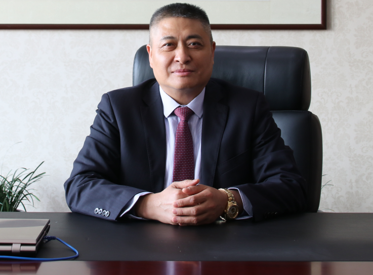 周新基：40年不改奮斗者本色 助力六氟磷酸鋰國(guó)產(chǎn)化