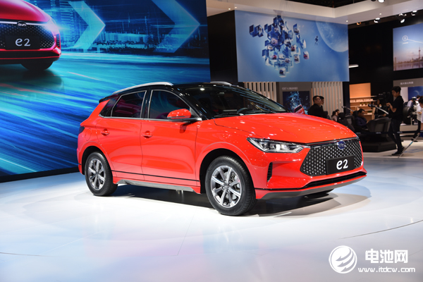 對標特斯拉 聚焦高端化：純電動汽車發展路線被帶偏了？