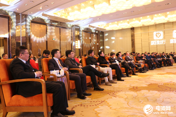 2020江蘇就到“破繭成蝶 創新未來”年會現場