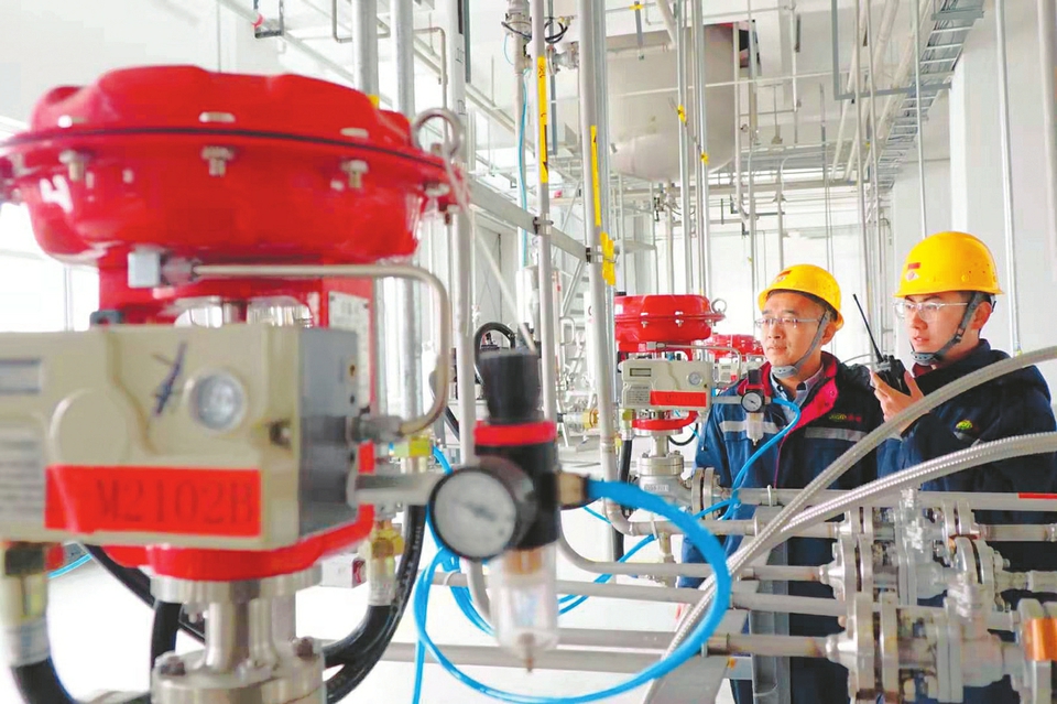 總投資1.64億 大同新成2萬噸汽車鋰電池電解液項目進行測試