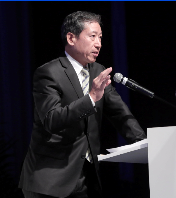 深圳市雄韜電源科技股份有限公司董事長張華農