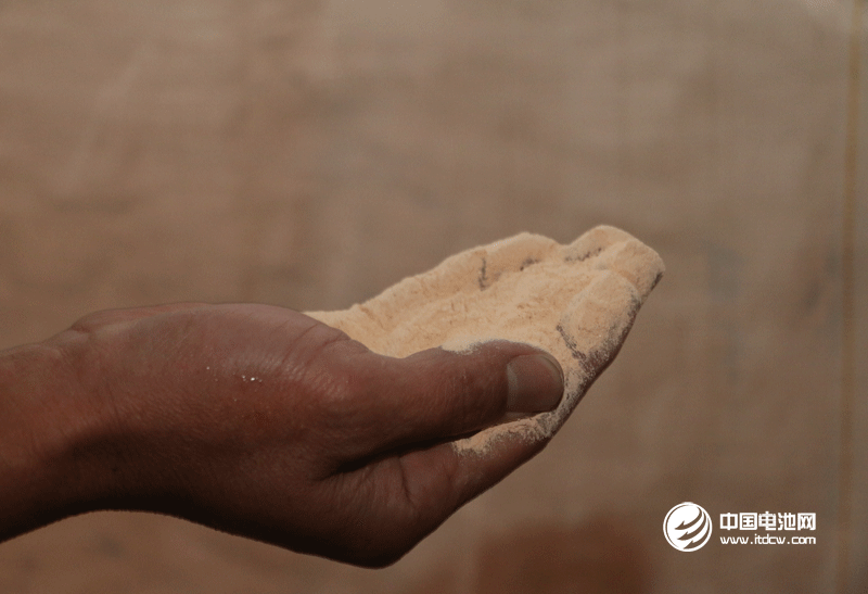 新能源汽車前景明確 鋰電池需求增長