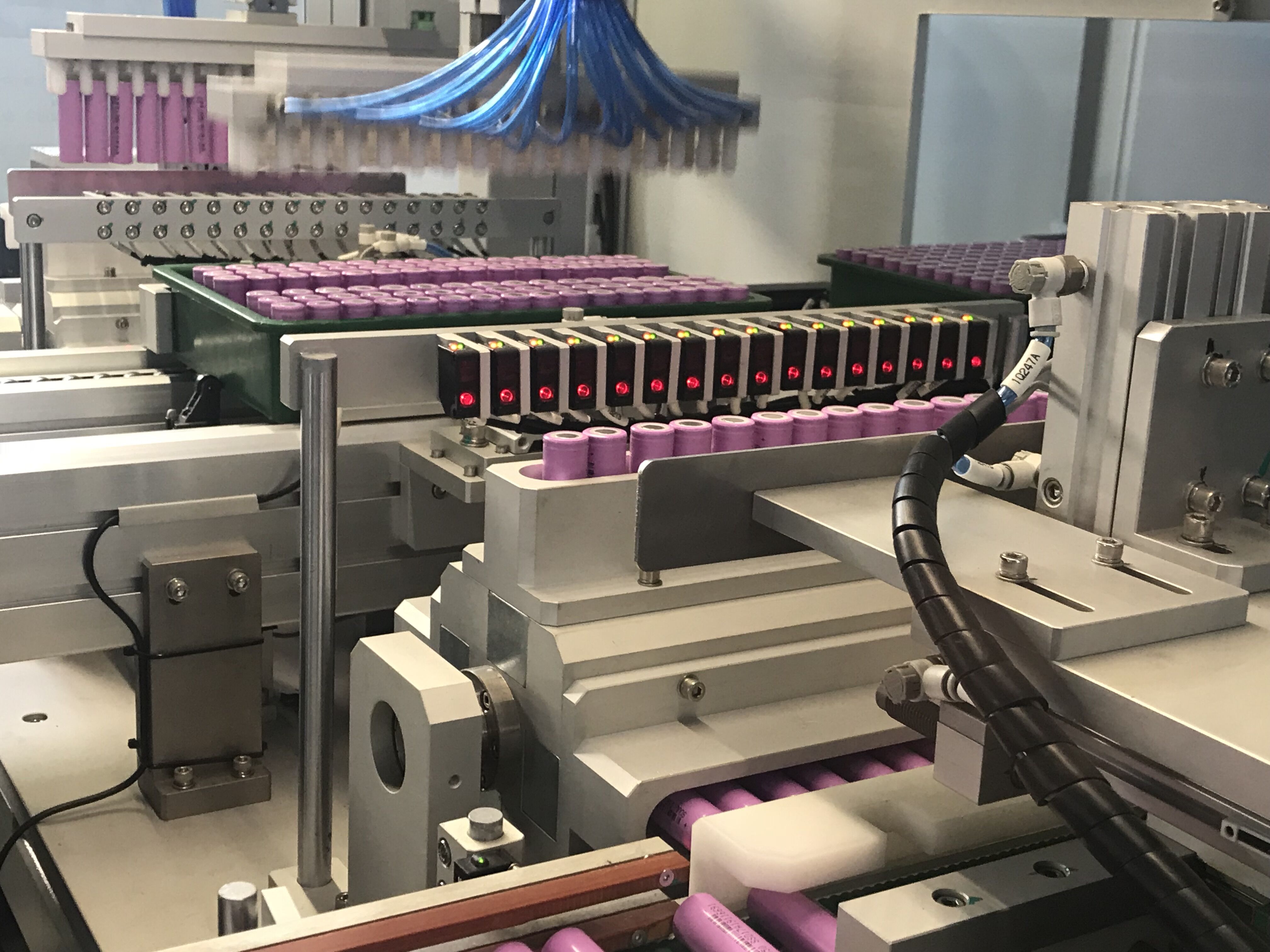 5G儲能訂單紛至沓來 磷酸鐵鋰電池“回春”有力