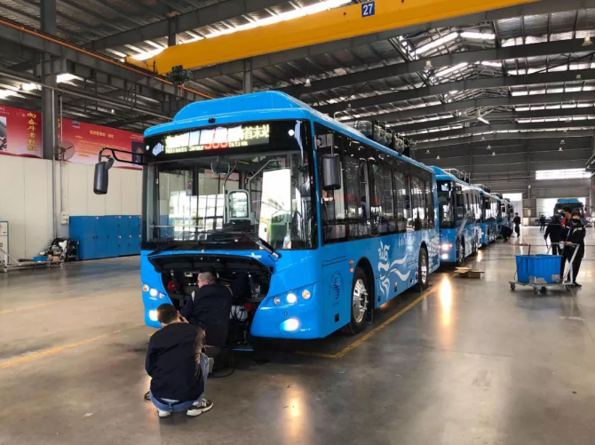 氫藍(lán)時代首批26臺公交用氫燃料電池系統(tǒng)下線交付