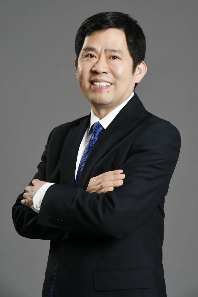 對話合眾汽車方運舟：新能源汽車市場短期內(nèi)將呈“三國”拼殺態(tài)勢