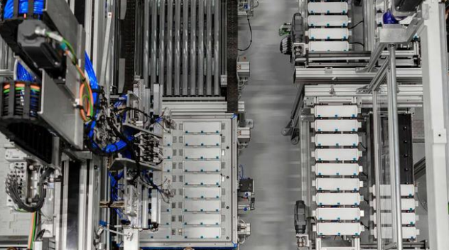 奔馳3大洲7個(gè)城市全球布局9家電池工廠 欲年產(chǎn)50萬臺(tái)