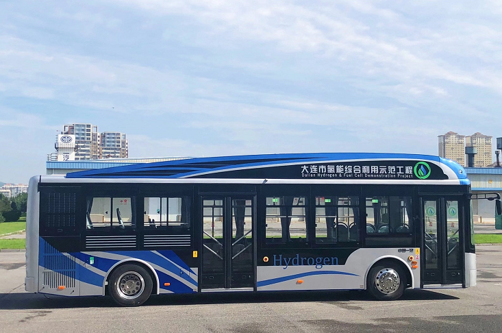 大連首臺(tái)氫燃料電池城市客車(chē)在一汽大客公司下線