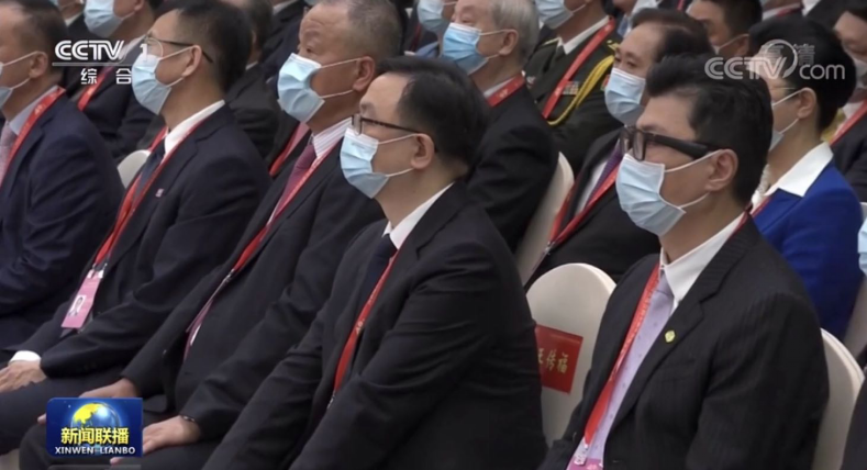 比亞迪集團(tuán)董事長兼總裁王傳福應(yīng)邀出席會議