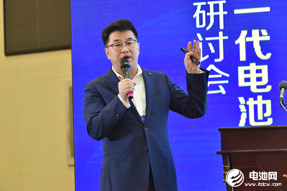 中俄新能源材料技術(shù)研究院院長(zhǎng)王慶生