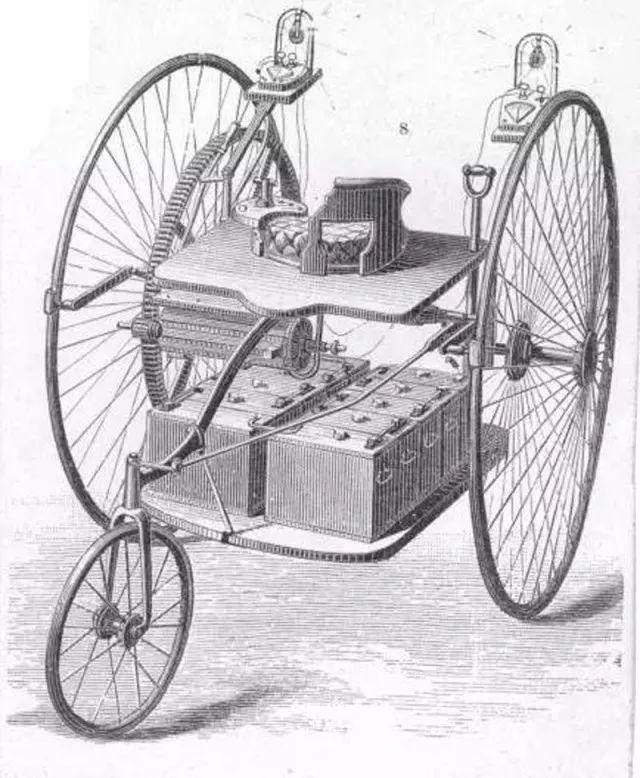 1839年，蘇格蘭人羅伯特·安德森（Robert Anderson），通過給馬車裝上電池的電機，造出了第一臺用電力驅動的馬車。