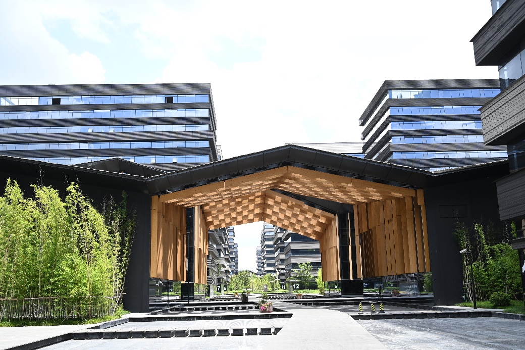 上海前晨汽車科技有限公司