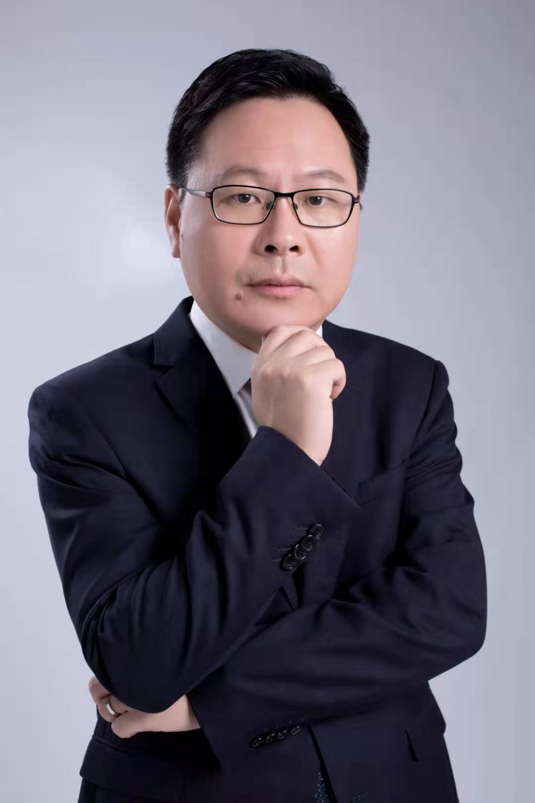 深圳市比亞迪鋰電池有限公司坑梓分公司 副總經理/CTO 孫華軍