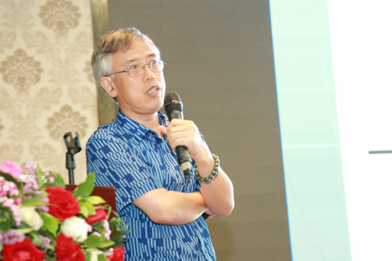 中南大學化學電源與材料研究所 所長 唐有根