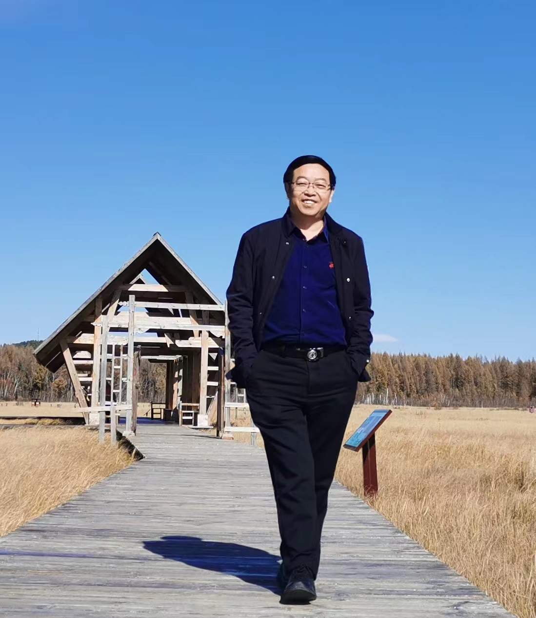 四川長虹新能源科技股份有限公司 董事/總經(jīng)理 郭龍