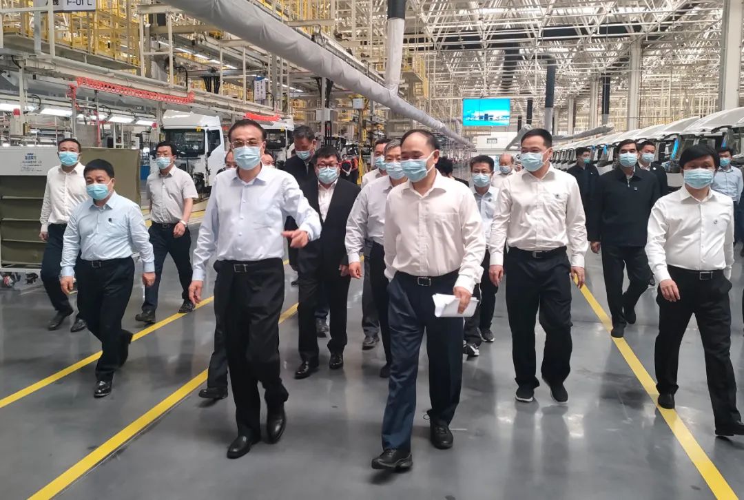 國務院總理李克強考察吉利新能源商用車上饒低碳數智工廠
