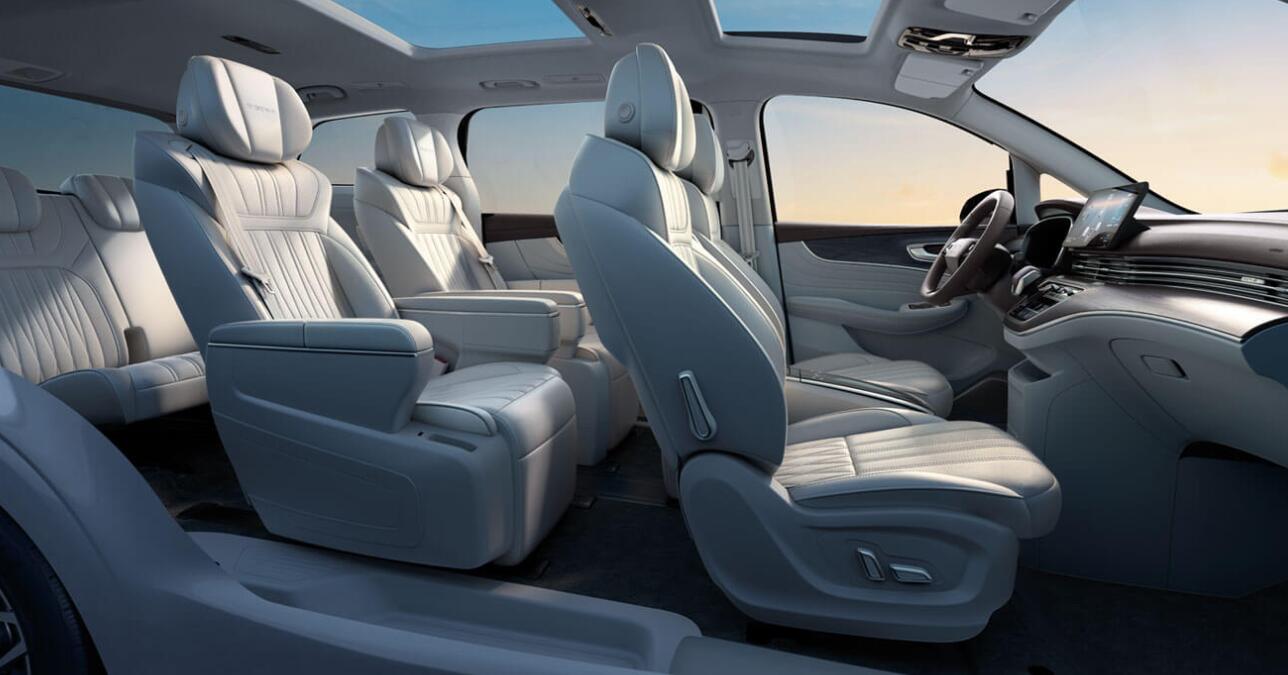 全球首款純電動MPV榮威iMAX8 EV開啟預售 全球首款純電動MPV榮威iMAX8 EV開啟預售