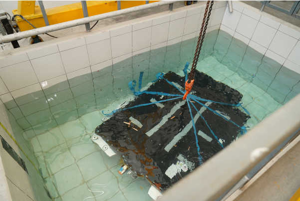 走進蜂巢創(chuàng)新中心 直擊短刀針刺